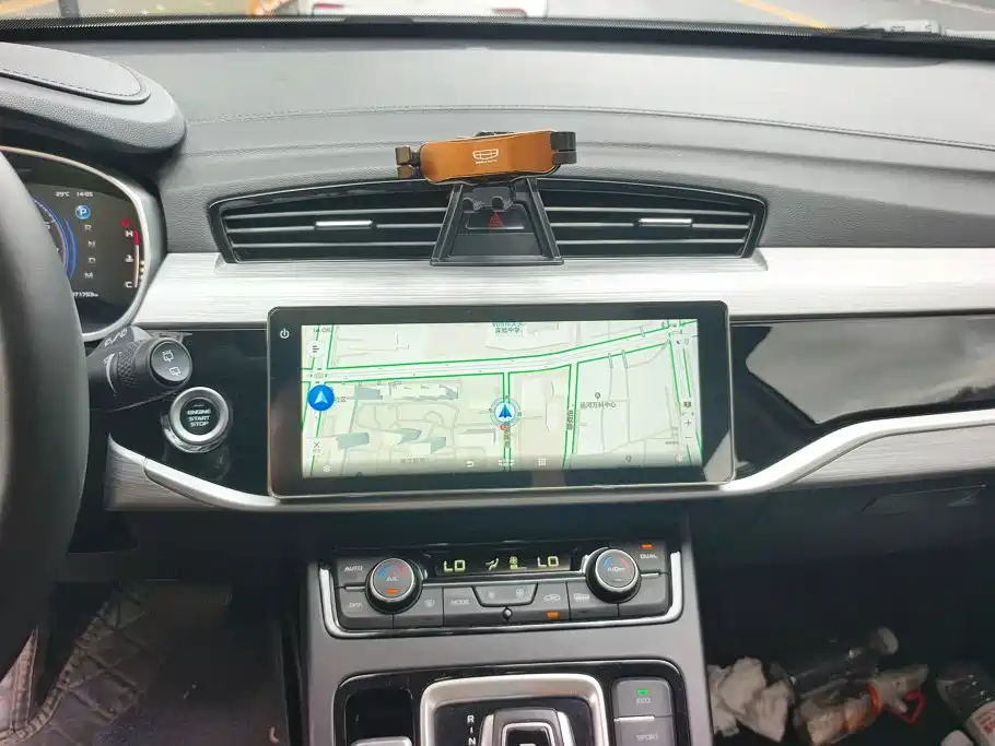 Geely Boyue — миниатюра 13