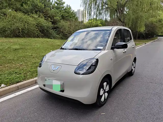 WULING AUTOMOBILE HONGGUANG MINIEV 2025