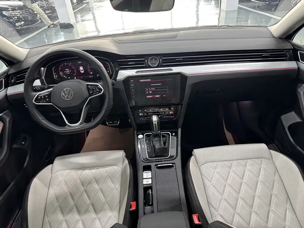 Volkswagen Magotan 2024 200 330TSI DSG Luxury