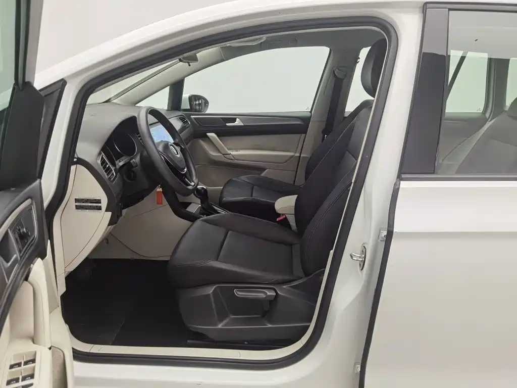 Volkswagen Golf Sportsvan — миниатюра 10