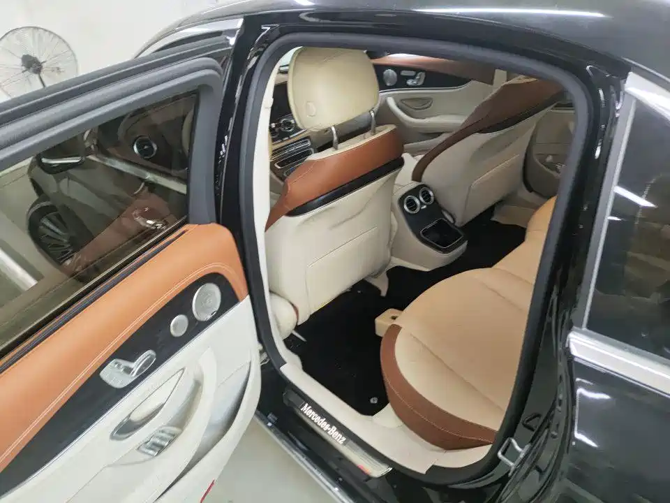 Mercedes-Benz E-Class — миниатюра 8