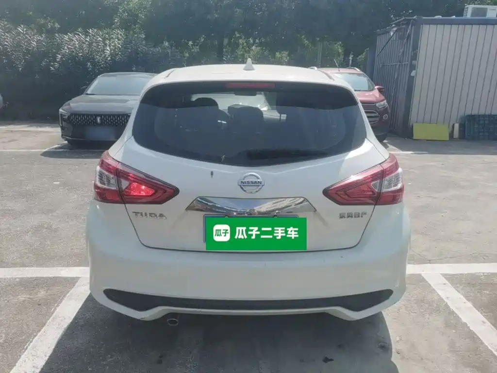 Nissan Tiida — миниатюра 6