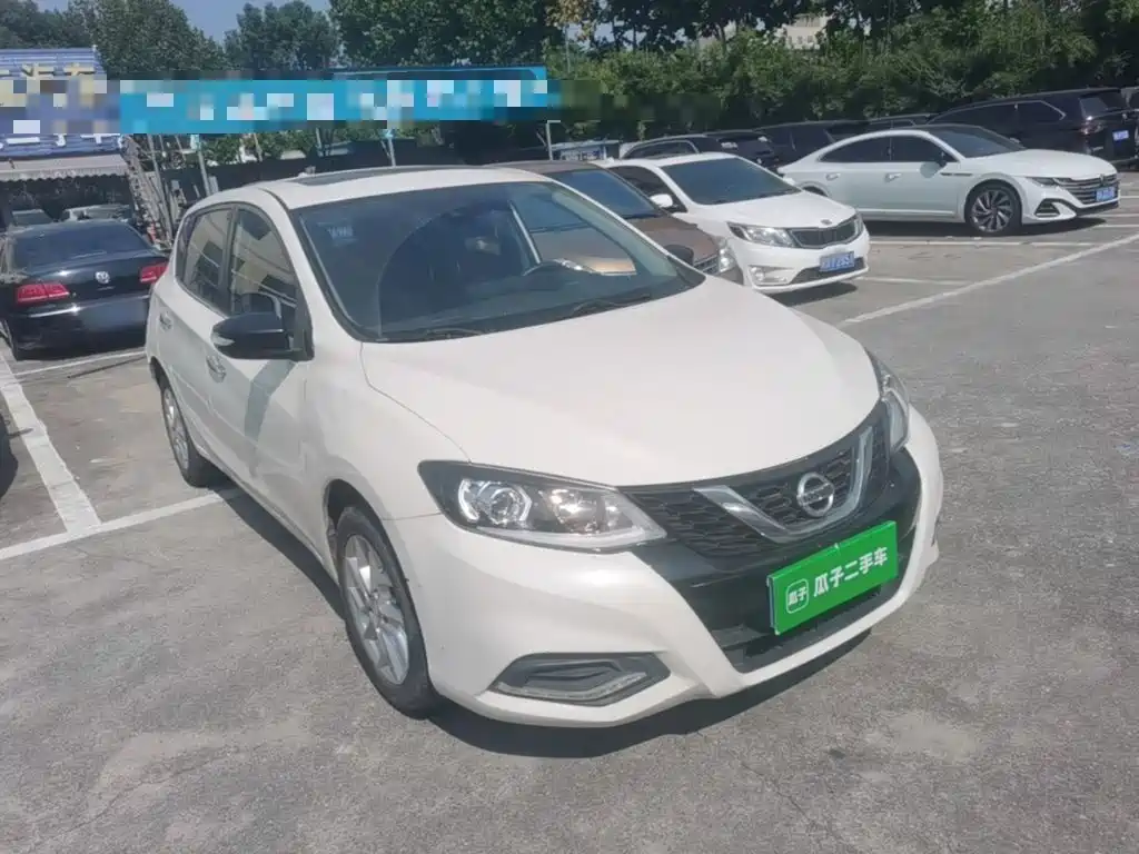 Nissan Tiida — миниатюра 4