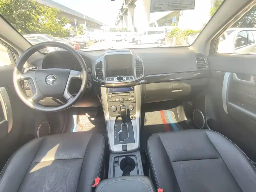 Chevrolet Captiva — миниатюра 9