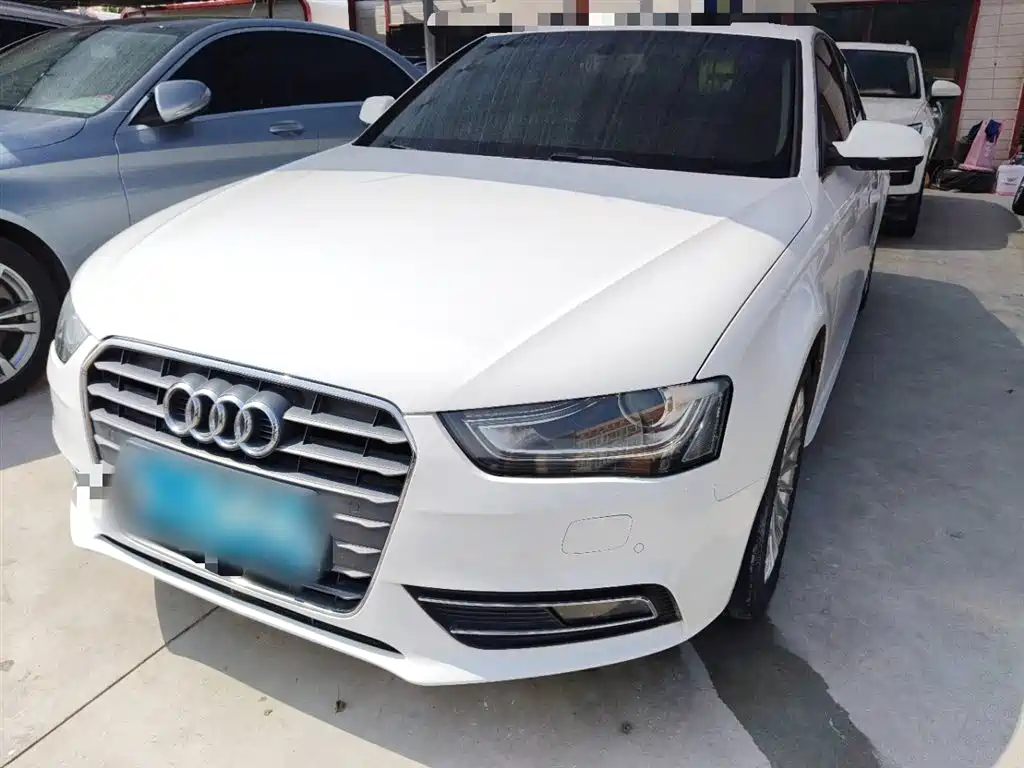 Audi A4L 2014