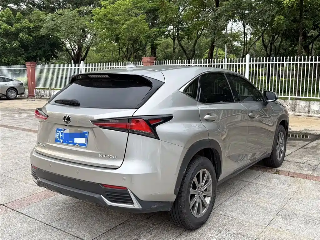 Lexus NX 2020 200 V