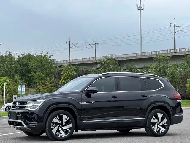VOLKSWAGEN TOURANG 2022