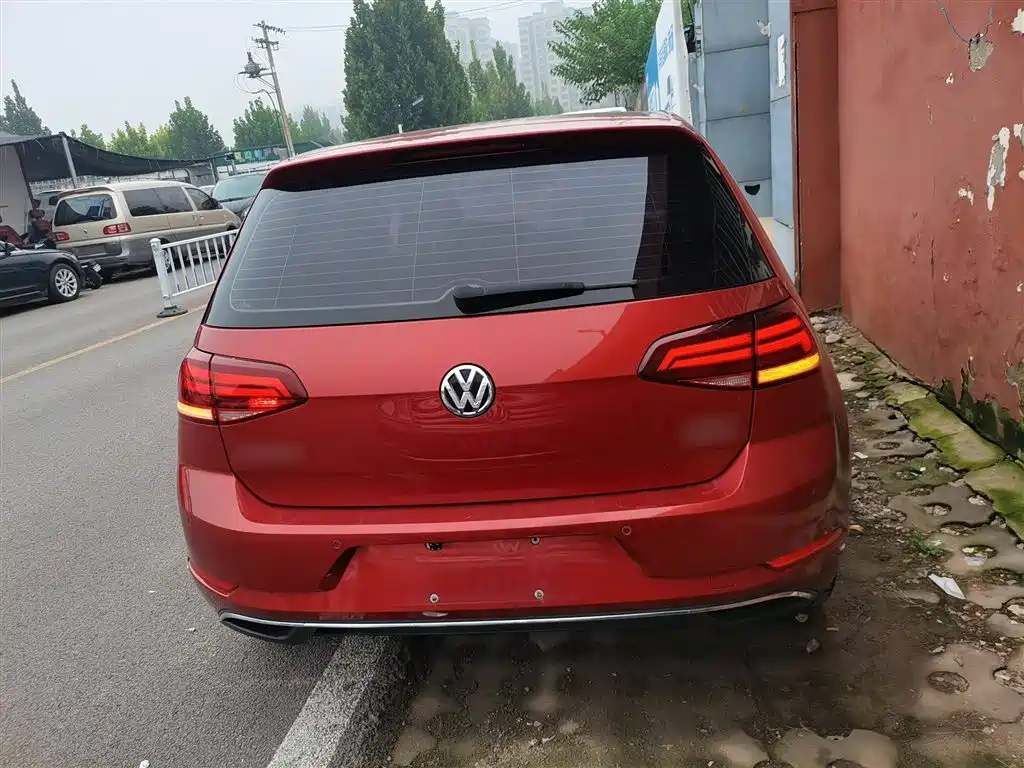 Volkswagen Golf 2018 230TSI AT Comfort