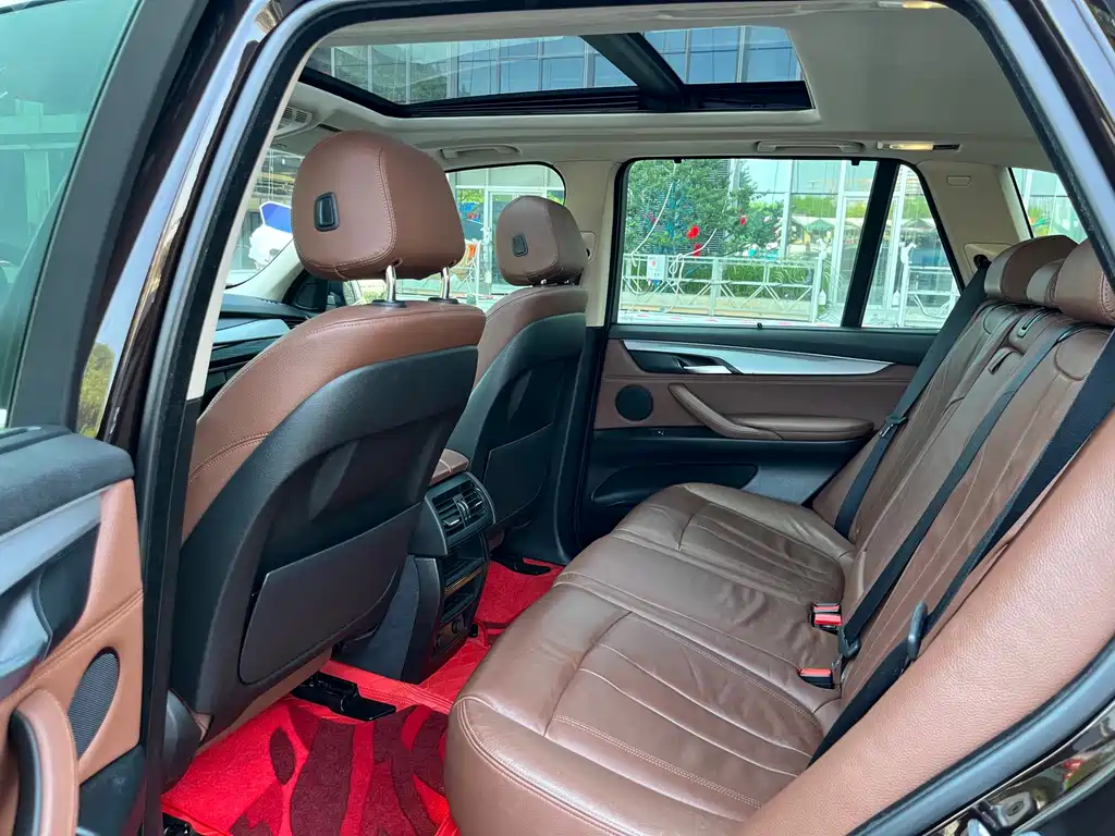 BMW X5 (Import) — миниатюра 12