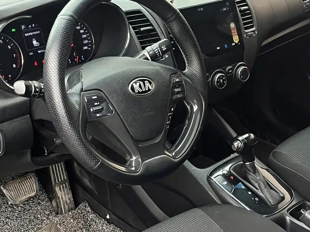 Kia K3 — миниатюра 10