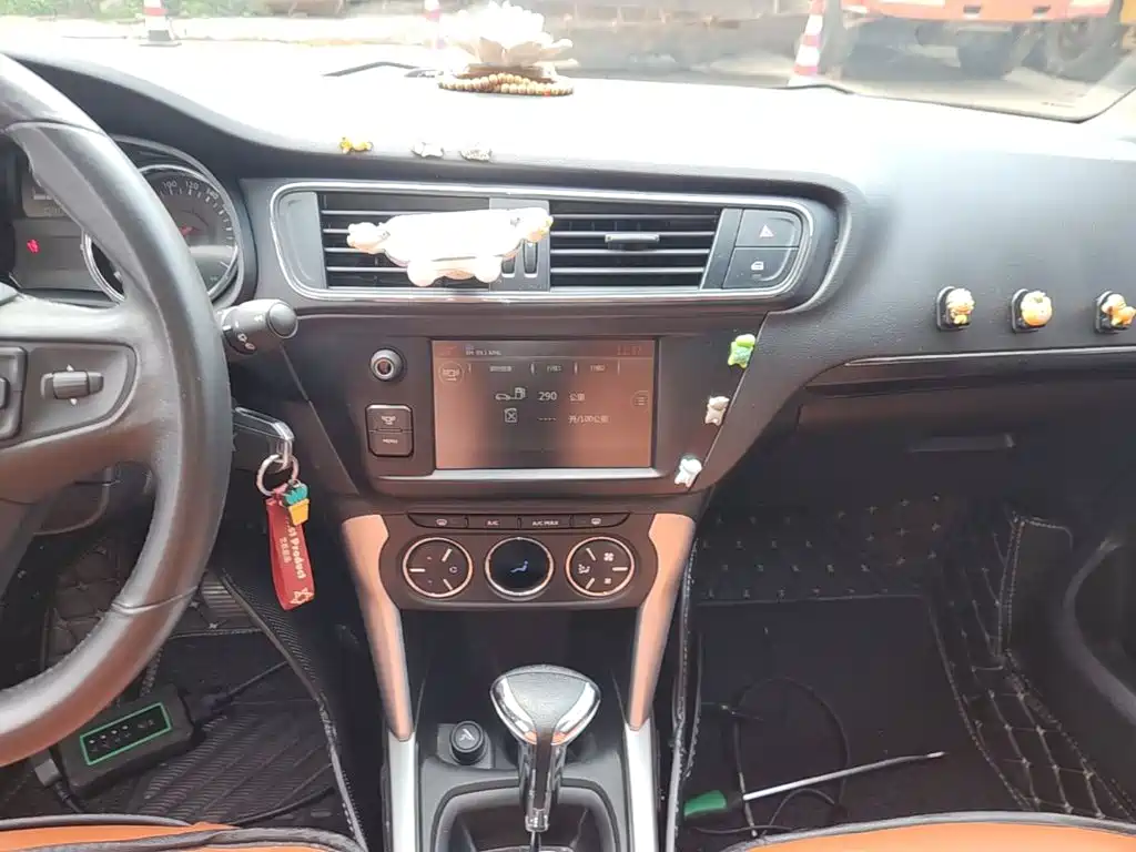 Citroen C3-XR — миниатюра 13