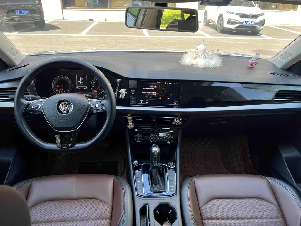 Volkswagen Lavida — миниатюра 9