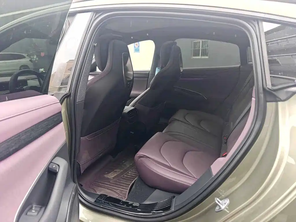 XIAOMI CAR XIAOMI SU7