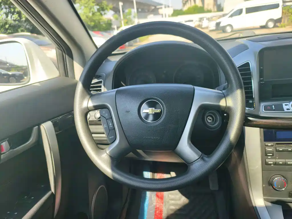Chevrolet Captiva — миниатюра 11