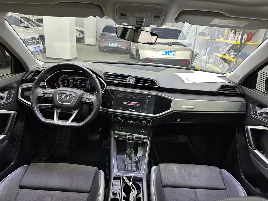 Audi Q3 — миниатюра 13