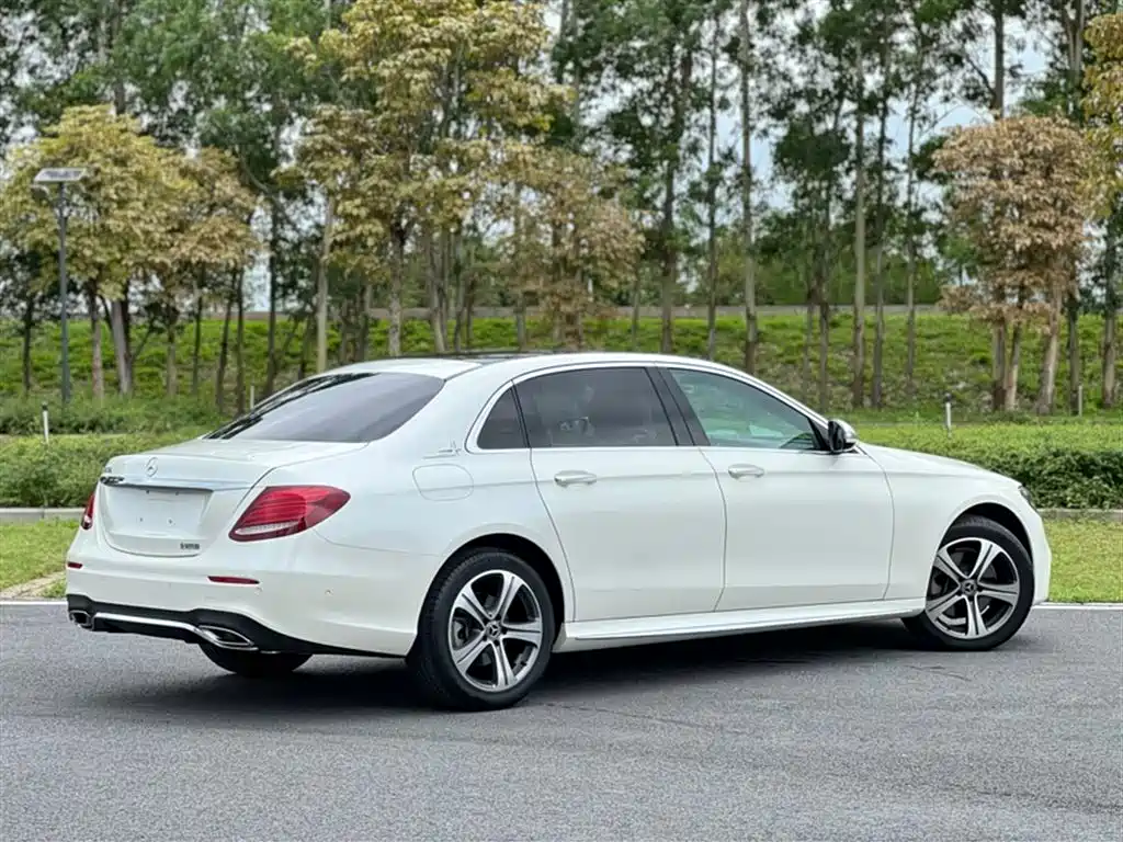 Mercedes-Benz E-Class E 2019 E 200 L Sport