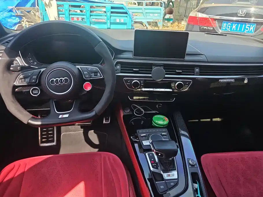 Audi S4 — миниатюра 12