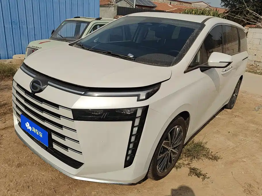 GAC Motor Trumpchi E8