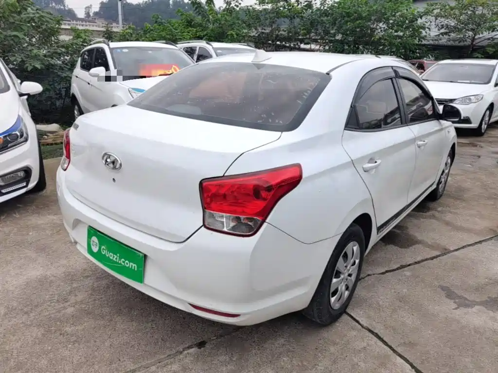 Hyundai Verna — миниатюра 7