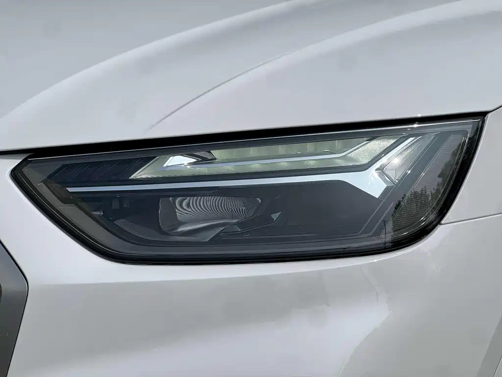 Audi Q5L — миниатюра 13