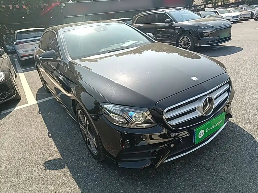 Mercedes-Benz E-Class — миниатюра 4
