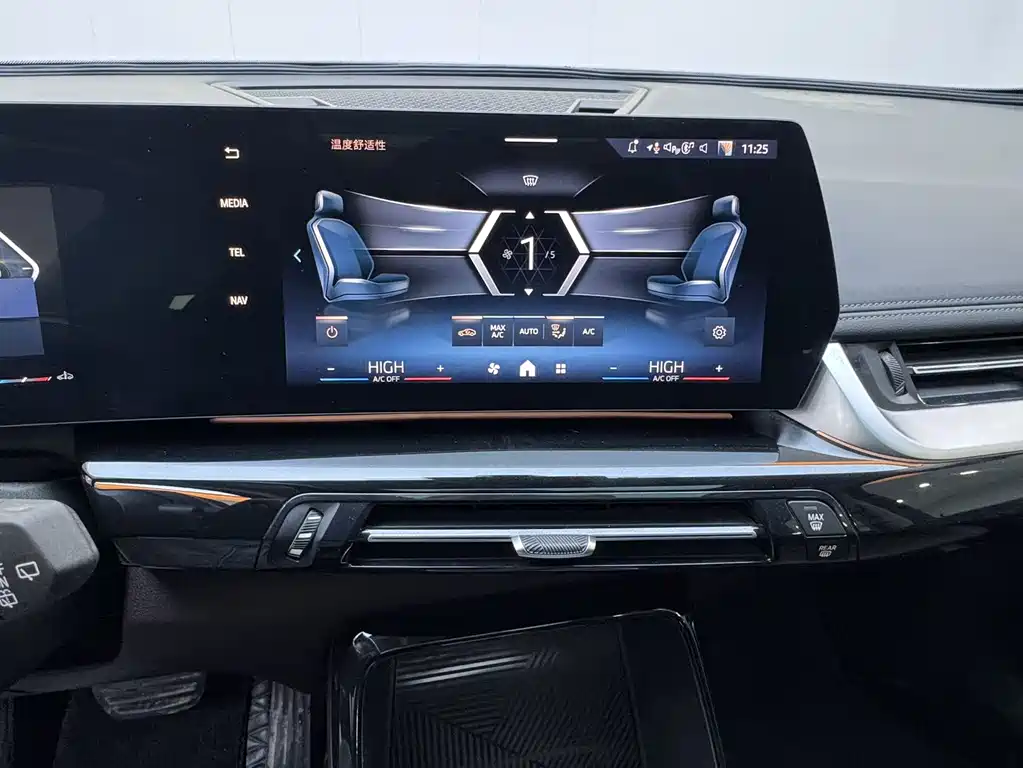 BMW X1 — миниатюра 20