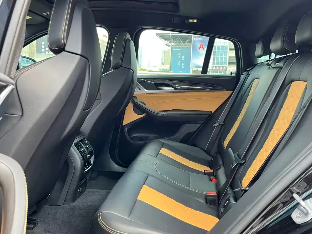 BMW X4 M — миниатюра 7