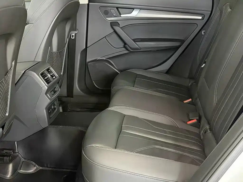 Audi Q5L — миниатюра 7