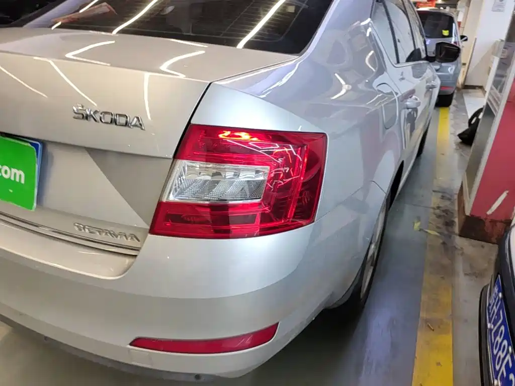Skoda Octavia — миниатюра 8