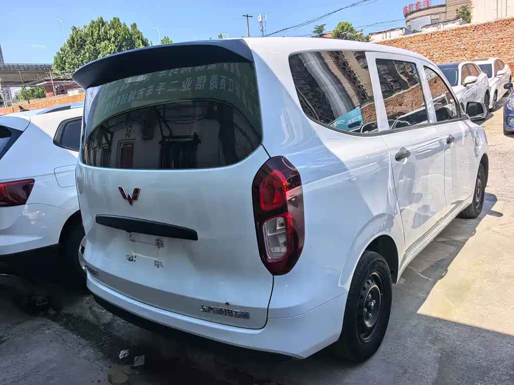 Wuling Hongguang EV — миниатюра 4