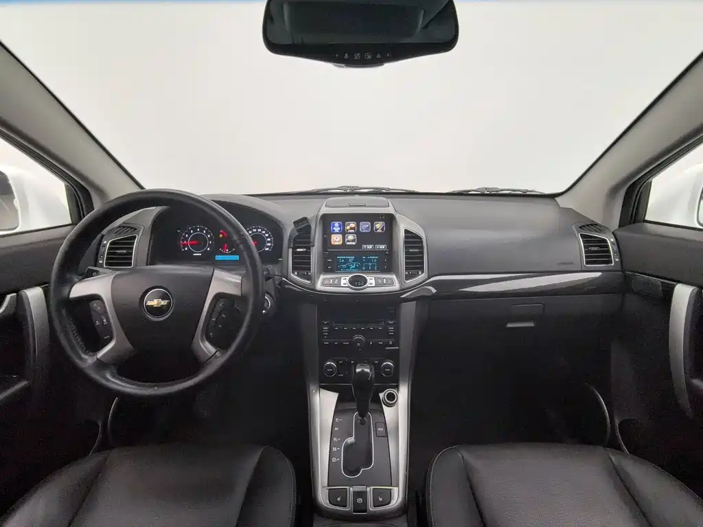 Chevrolet Captiva — миниатюра 5