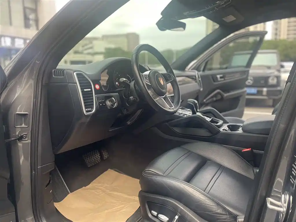 Porsche Cayenne 2019 Cayenne 3.0T