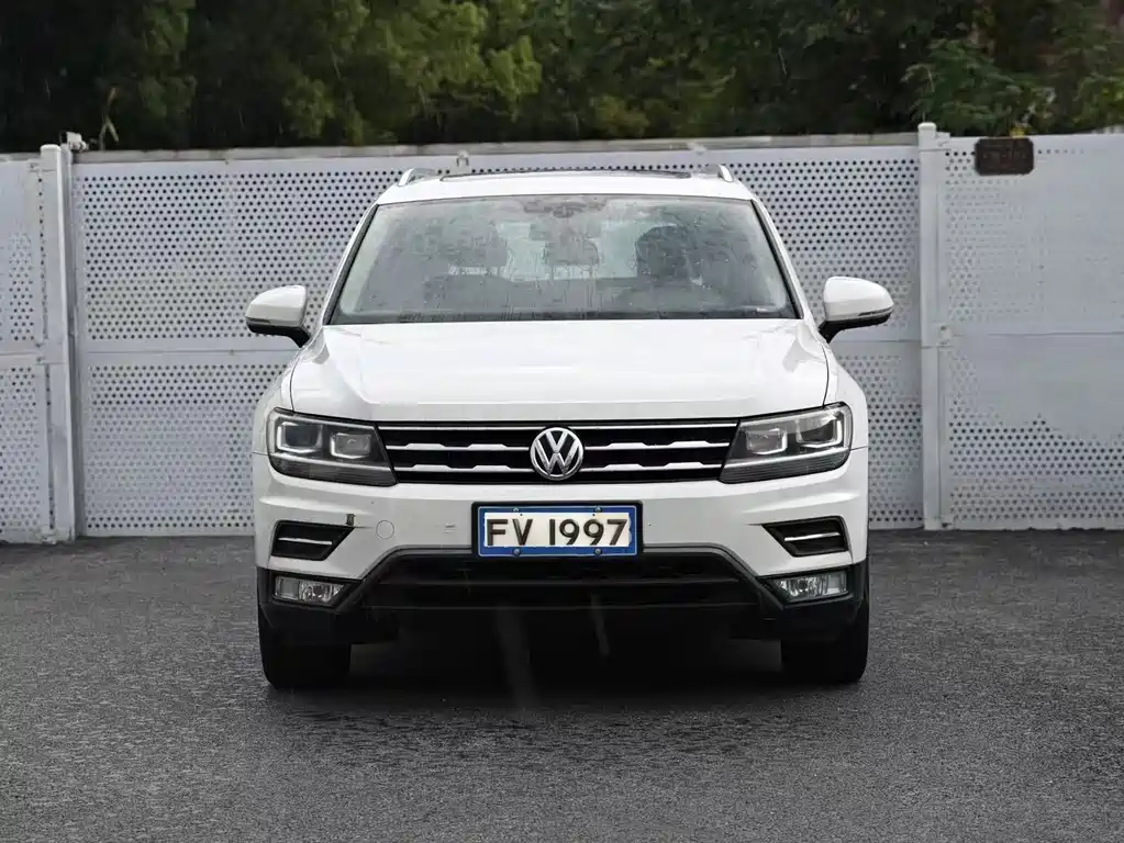 Volkswagen Tiguan L — миниатюра 2