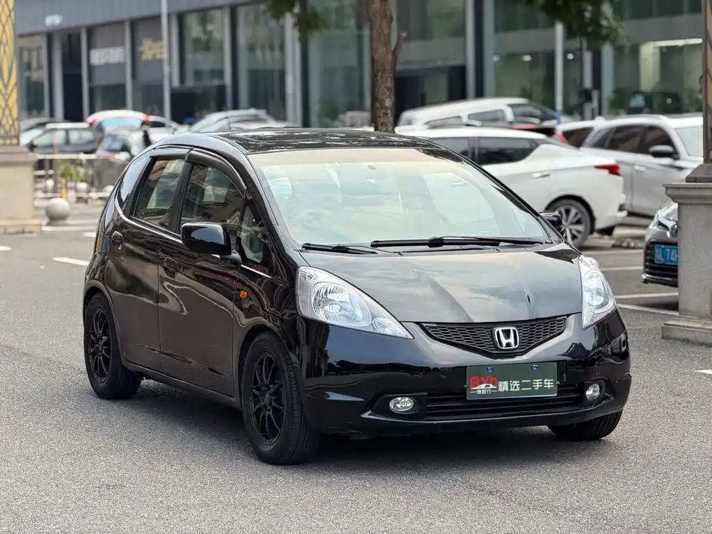 Honda Fit — миниатюра 4
