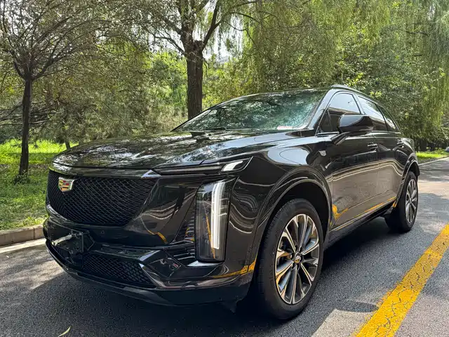 2025 Cadillac XT5