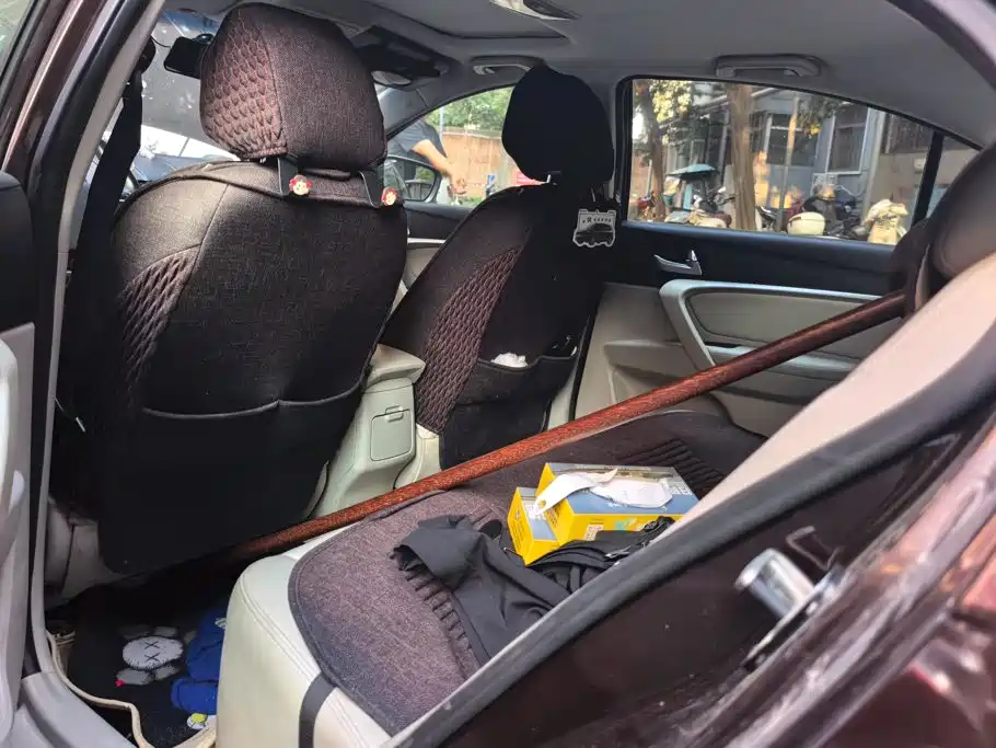 Geely Emgrand — миниатюра 11