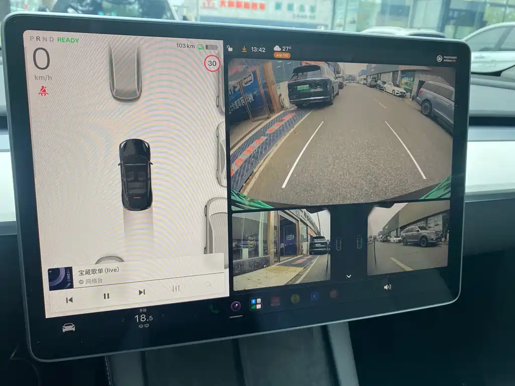 Tesla Model Y — миниатюра 16