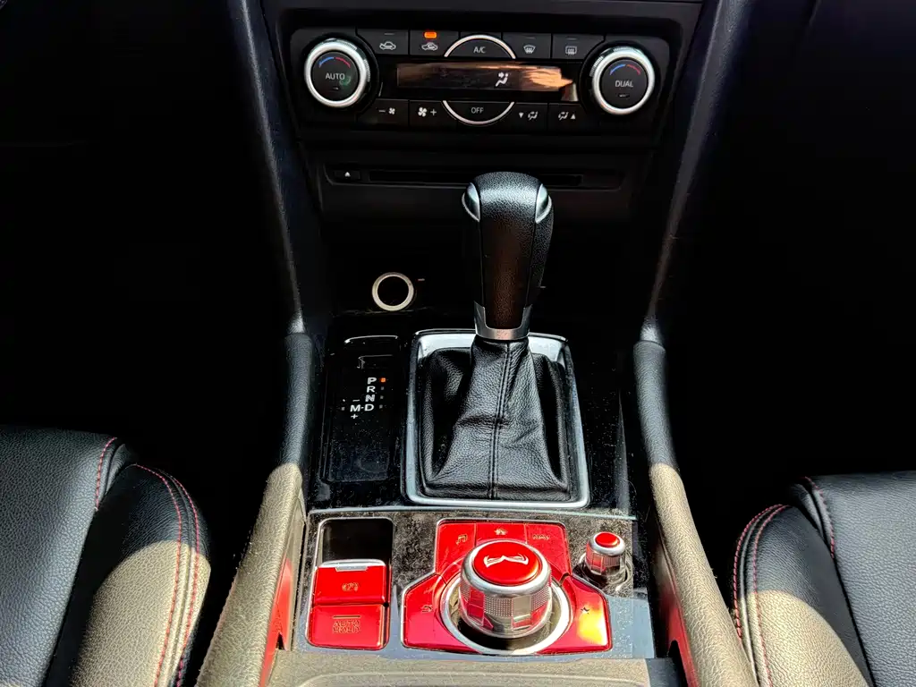 Mazda 3 Axela — миниатюра 13