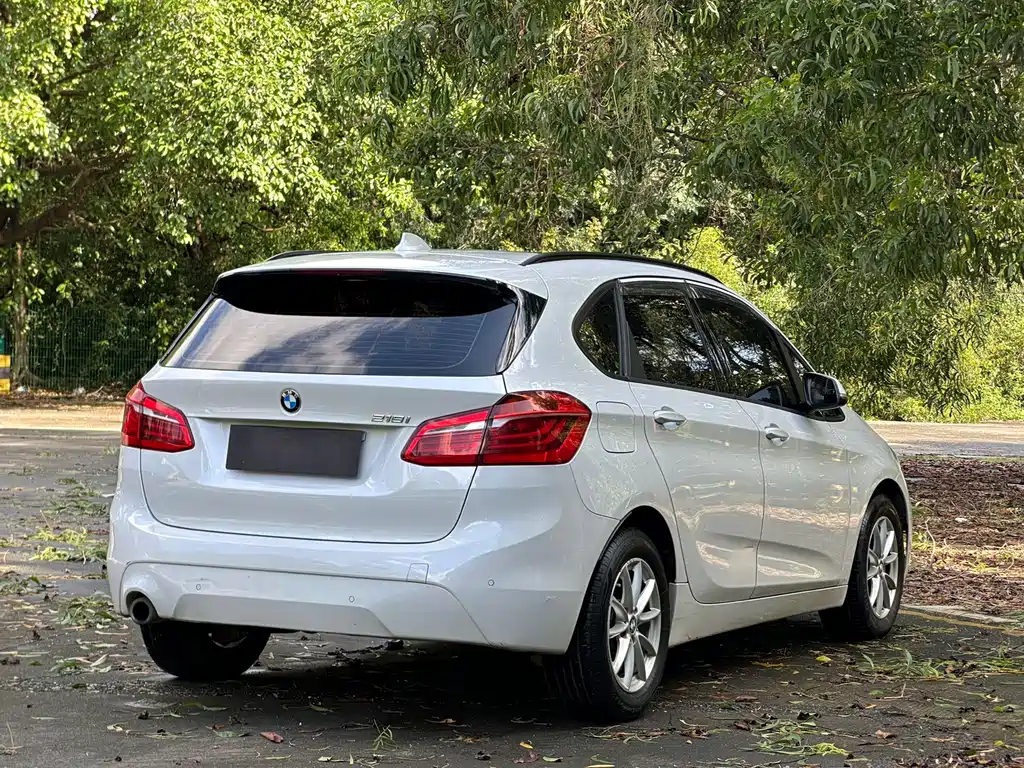 BMW 2 SERIES STATION WAGON