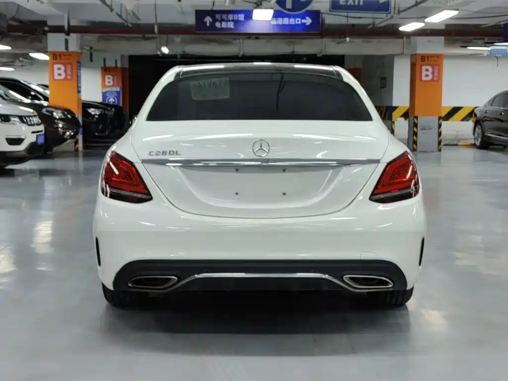 Mercedes-Benz C-Class — миниатюра 16