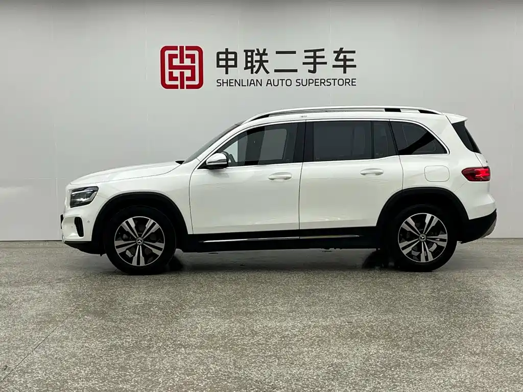 Mercedes-Benz GLB — миниатюра 4