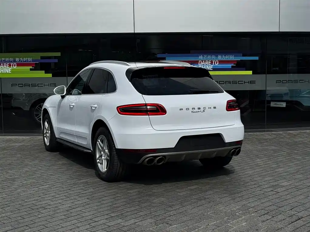 Porsche Macan — миниатюра 6