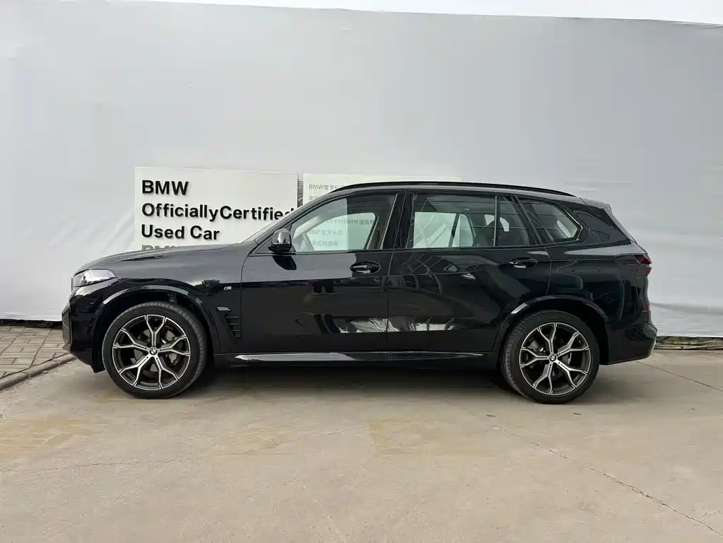 BMW X5 2025 xDrive 30Li Premium M Sport