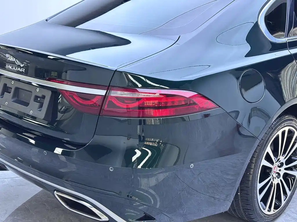 Jaguar XFL — миниатюра 21