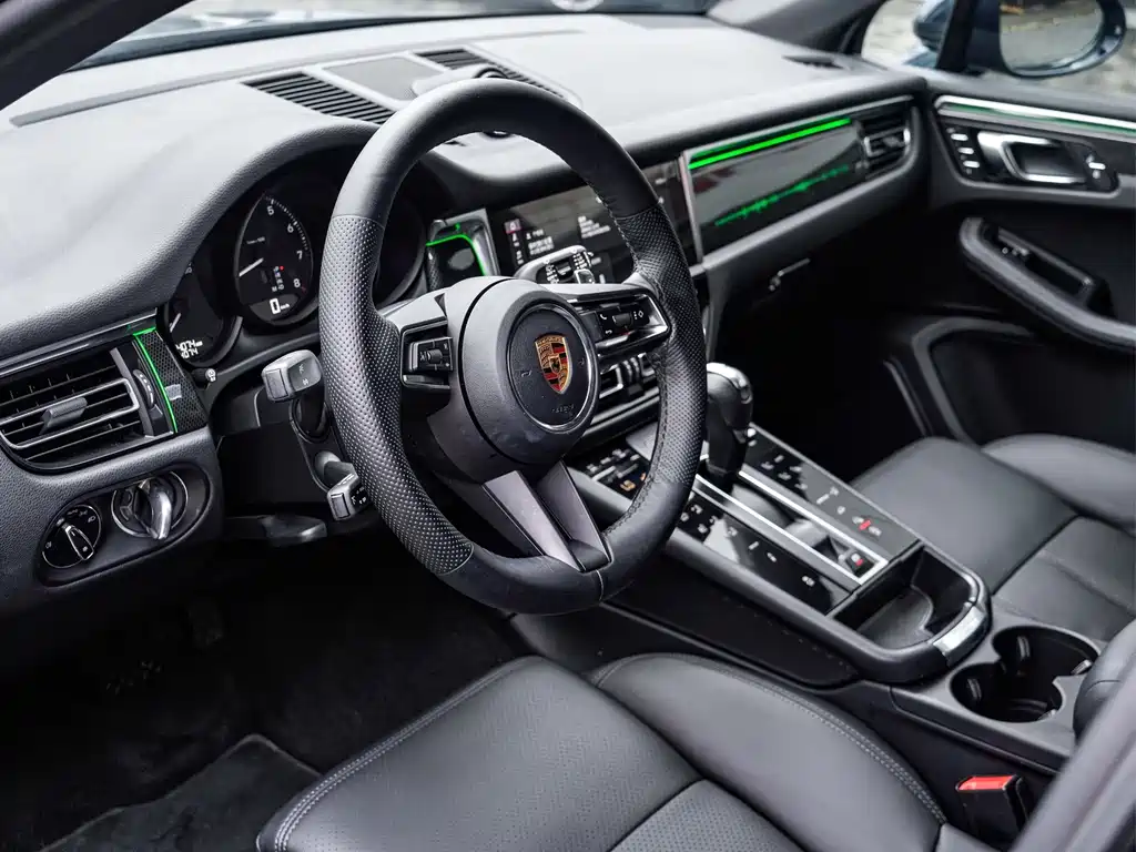 Porsche Macan — миниатюра 8
