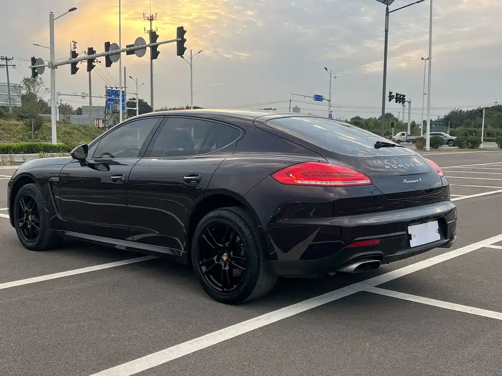 Porsche Panamera — миниатюра 5