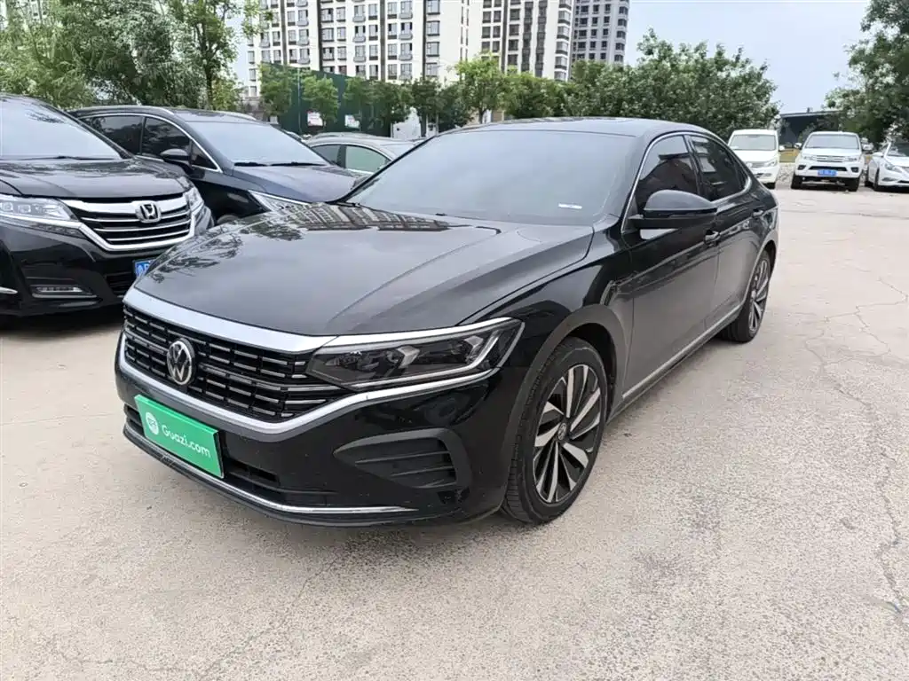 Volkswagen Passat 2024