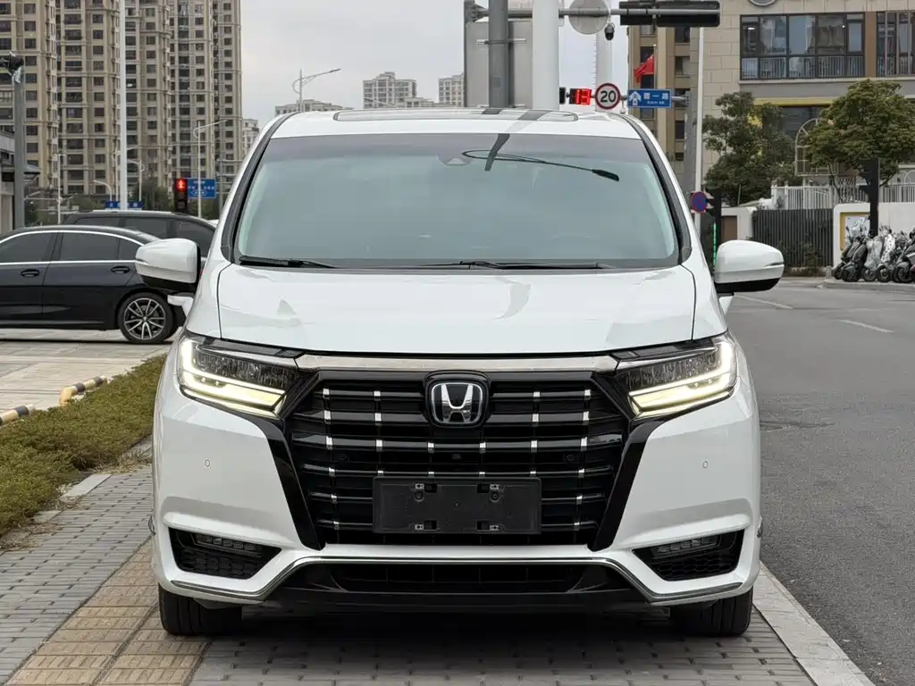 Honda Elysion — миниатюра 3