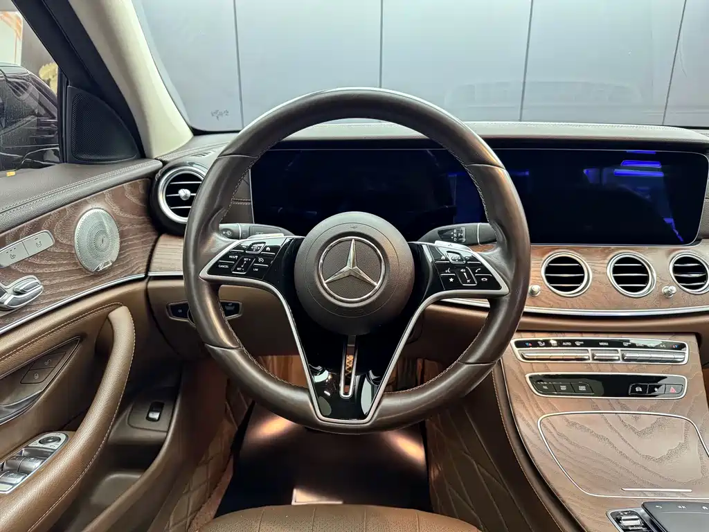 Mercedes-Benz E-Class E 2023 E 300 L Luxury