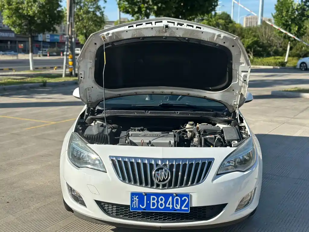 Buick Excelle — миниатюра 12